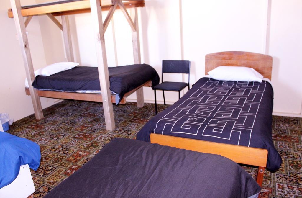 New City Hotel Κράισττσερτς Δωμάτιο φωτογραφία