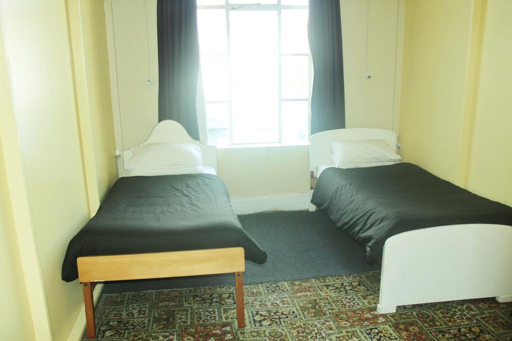 New City Hotel Κράισττσερτς Εξωτερικό φωτογραφία