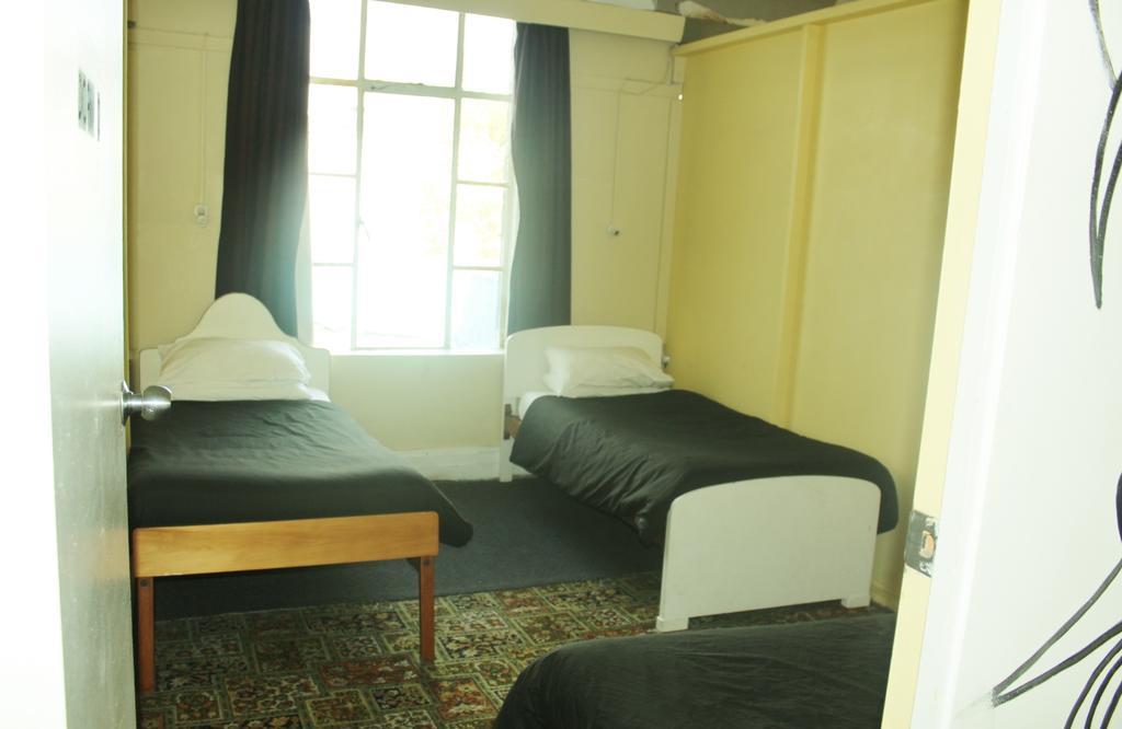 New City Hotel Κράισττσερτς Εξωτερικό φωτογραφία
